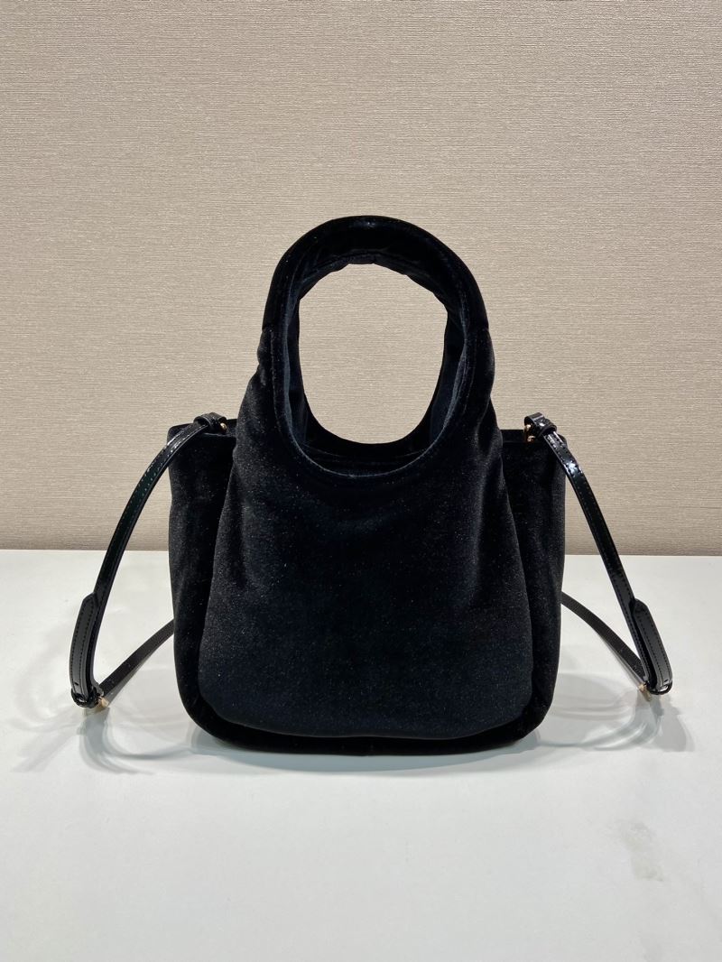 Pra*a bucket bags